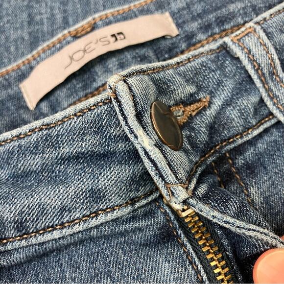 Joe's Jeans | High Rise Skinny Jeans Faded Medium Wash Denim Cotton Womens 30 - Picture 2 of 8